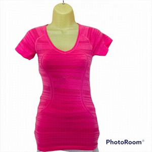 LULULEMON Swiftly Tech Barbiecore Barbie Short Sleeve Women's Top. Size …